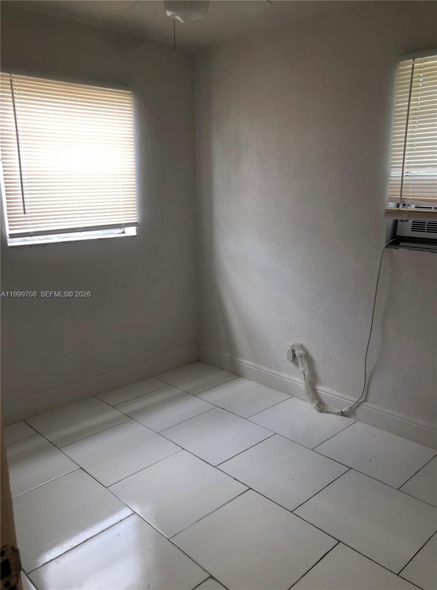 1548 NW 3rd Ter 0