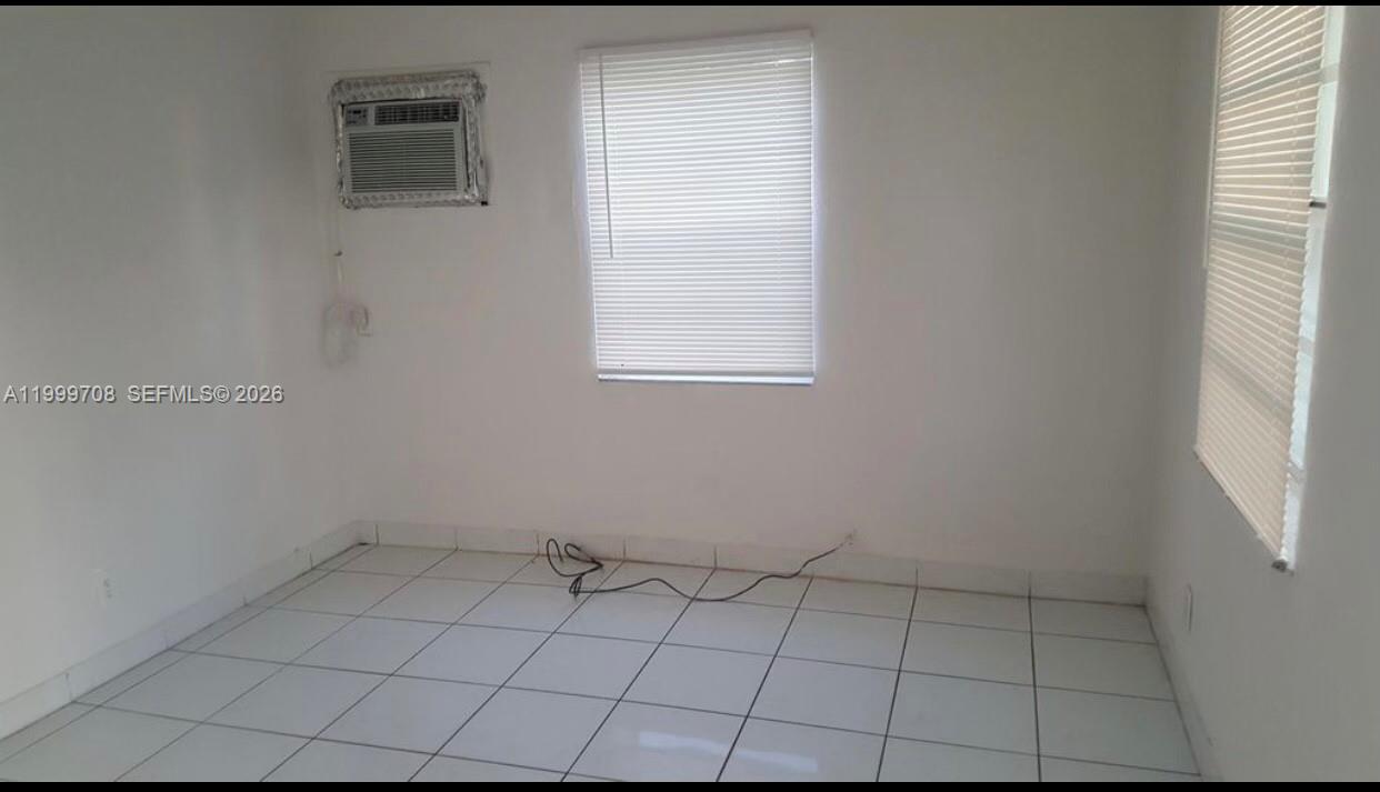 1548 NW 3rd Ter 0
