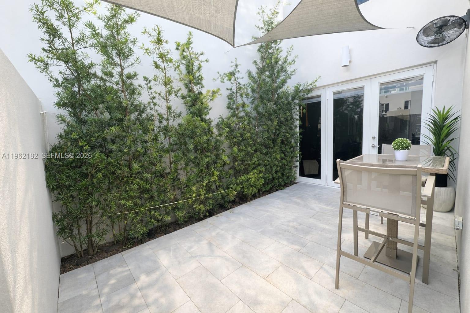 LANDMARK AT DORAL - Residential