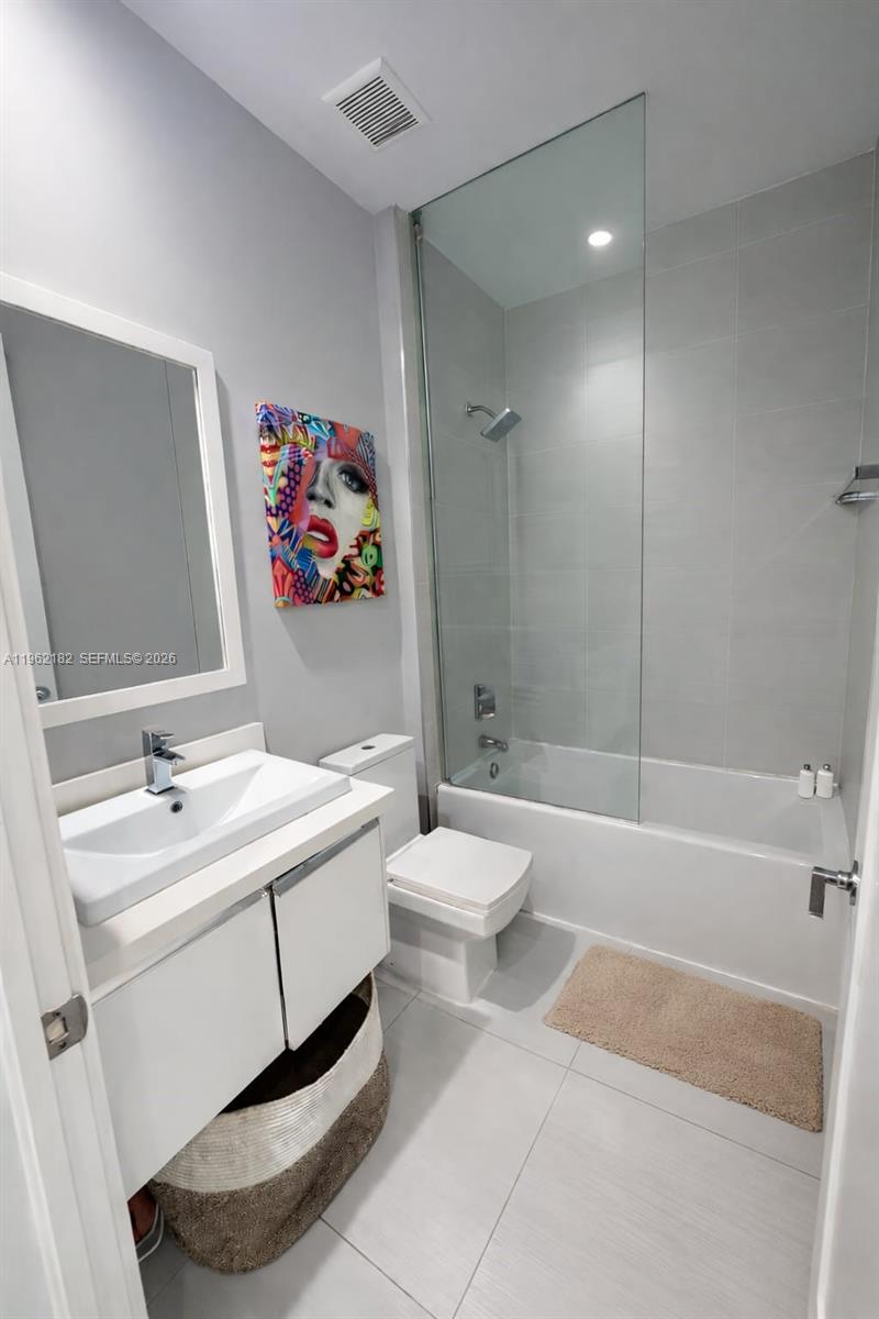 LANDMARK AT DORAL - Residential