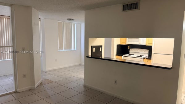 8305 SW 152ND AVE APT A-310, MIAMI, FL 33193 - Image a5f609b0eaf4d5da29d0f140ef017761/1163763978