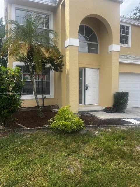 Photo of 9454 NW 8th Cir, Plantation, FL 33324 (MLS # A11908226)
