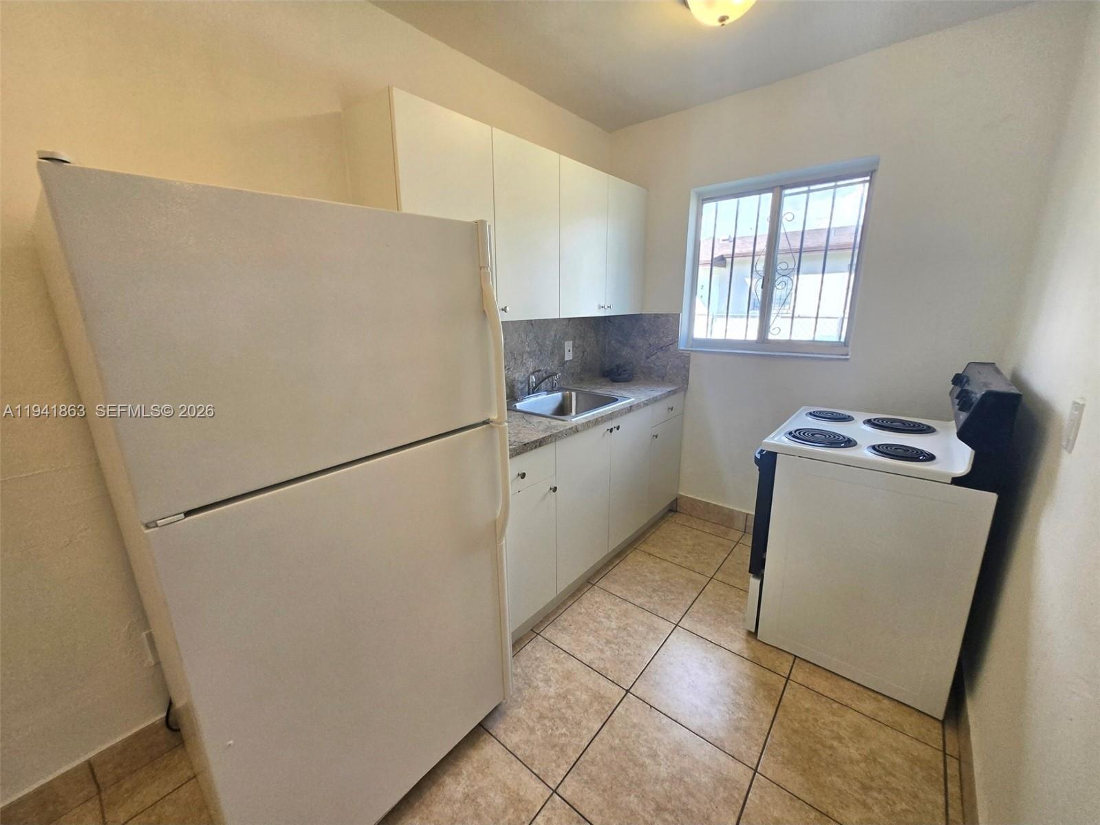 CRAVATTS ALLAPATTAH HOMES - Residential Lease