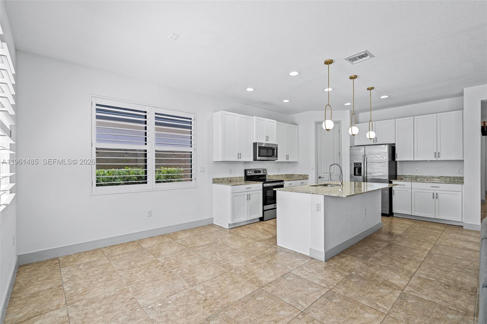 PALM RIDGE GARDENS - Residential