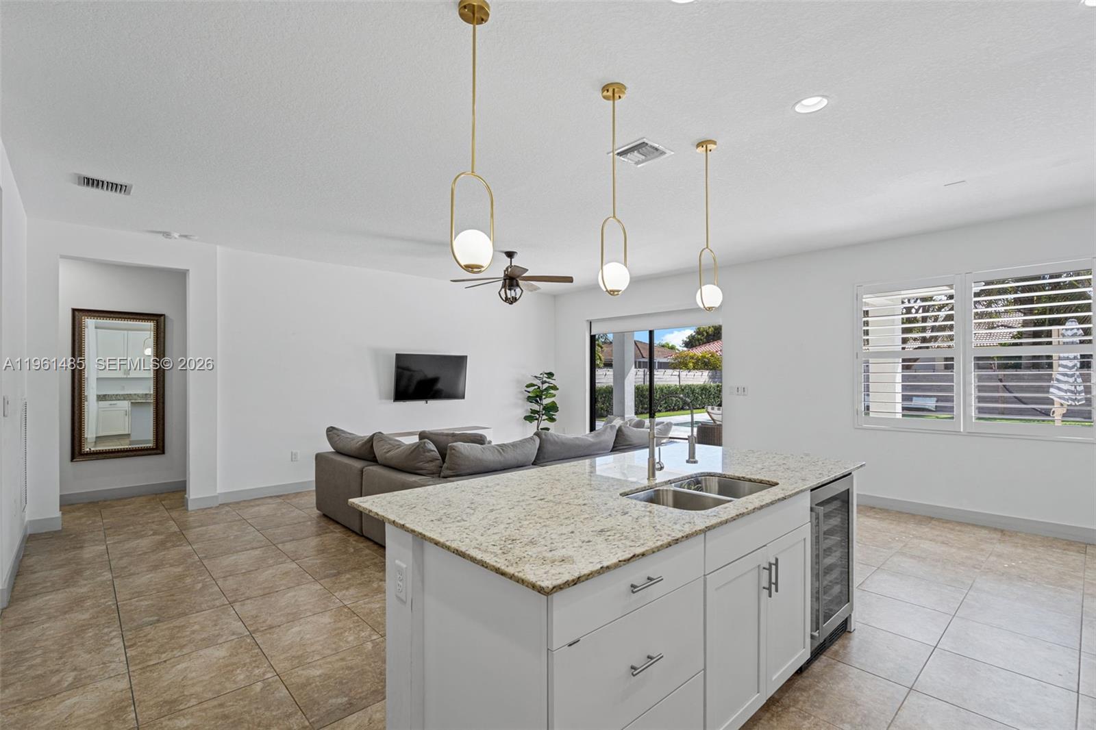 PALM RIDGE GARDENS - Residential