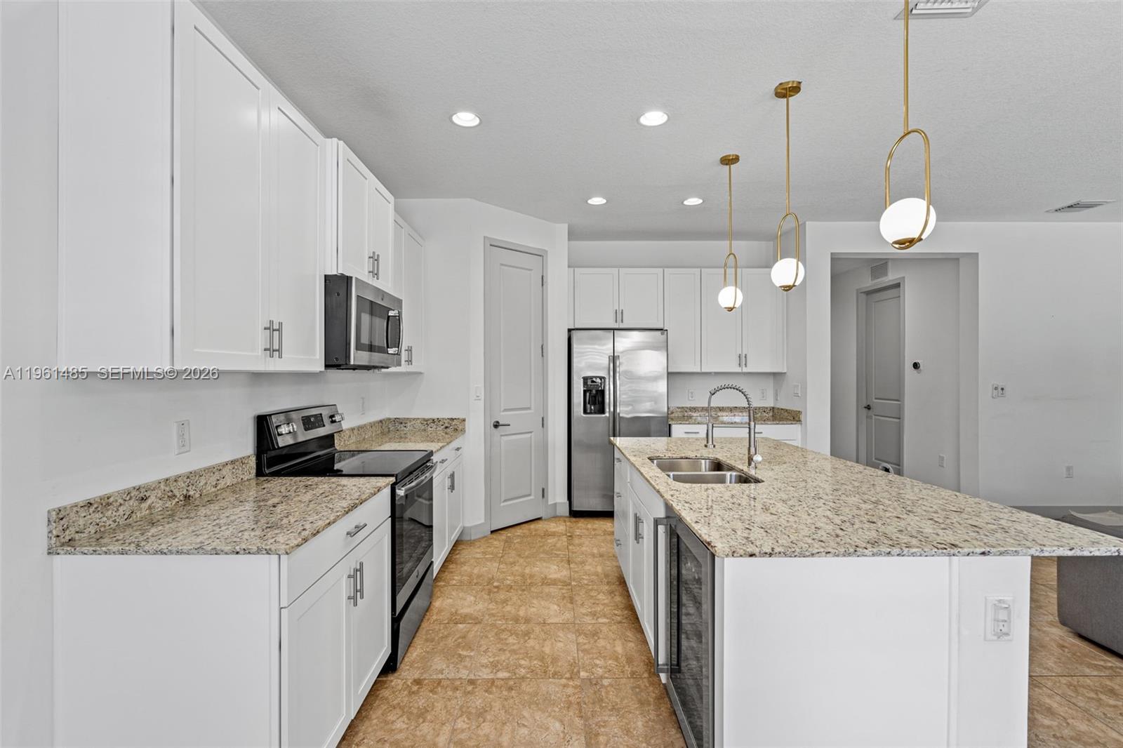 PALM RIDGE GARDENS - Residential