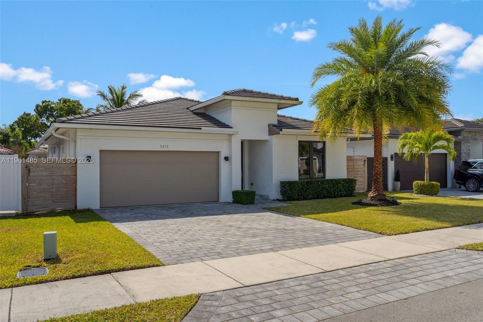 PALM RIDGE GARDENS - Residential