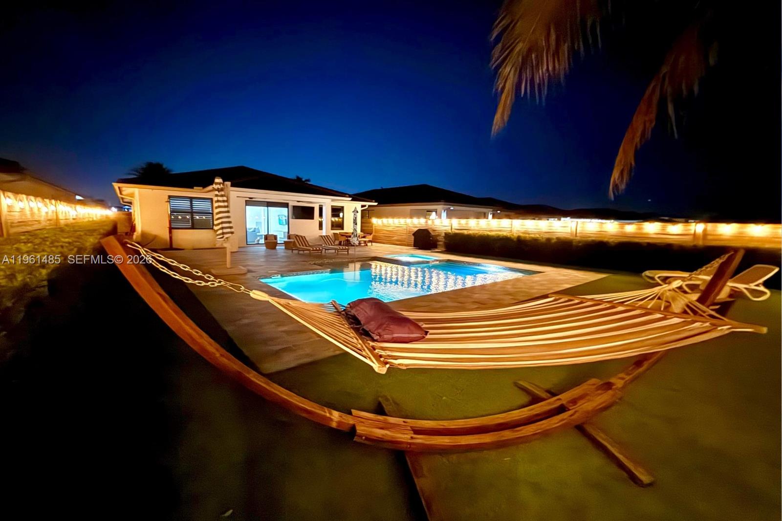 PALM RIDGE GARDENS - Residential