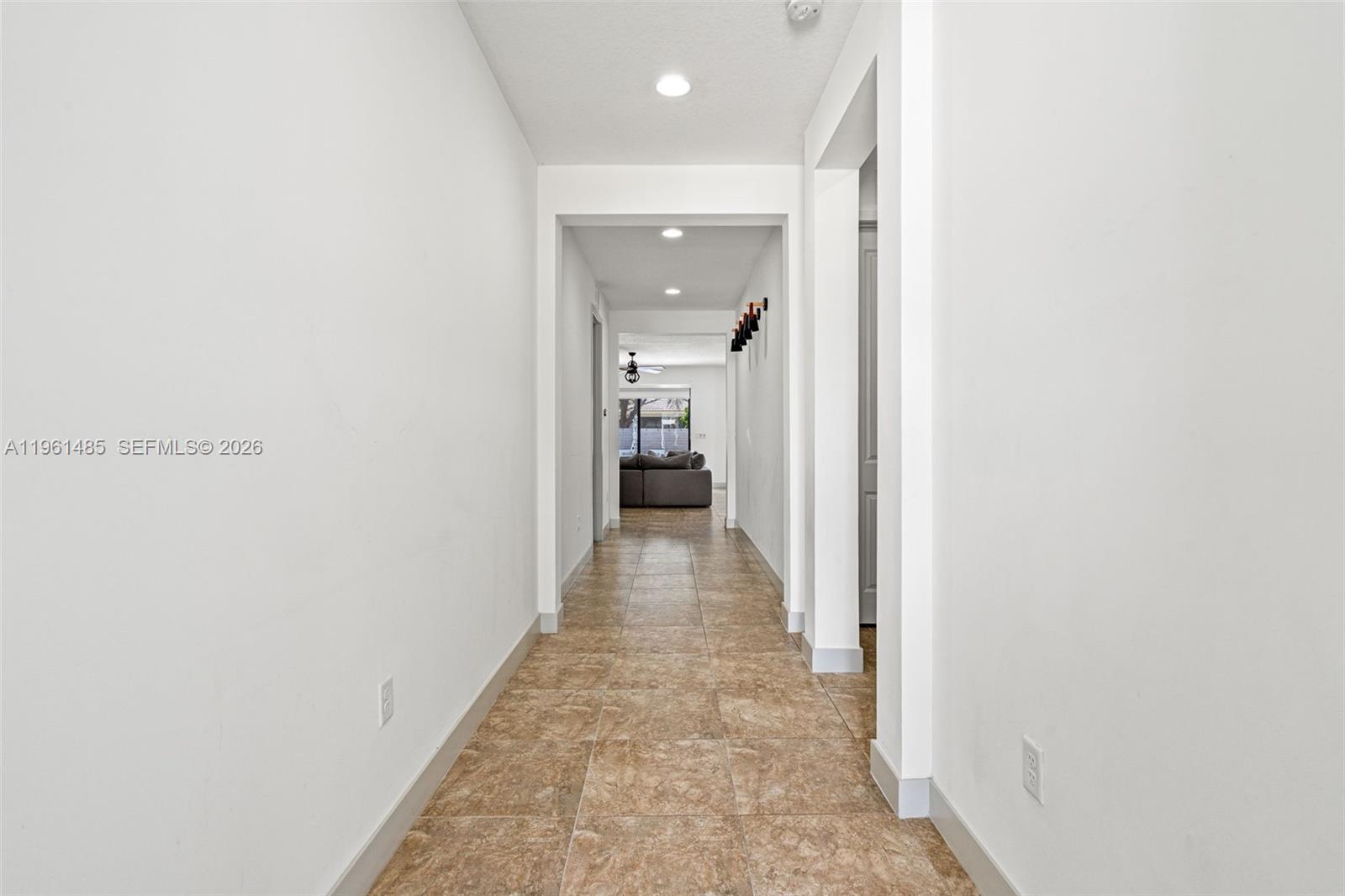 PALM RIDGE GARDENS - Residential