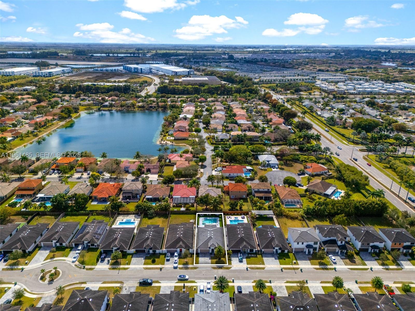 PALM RIDGE GARDENS - Residential