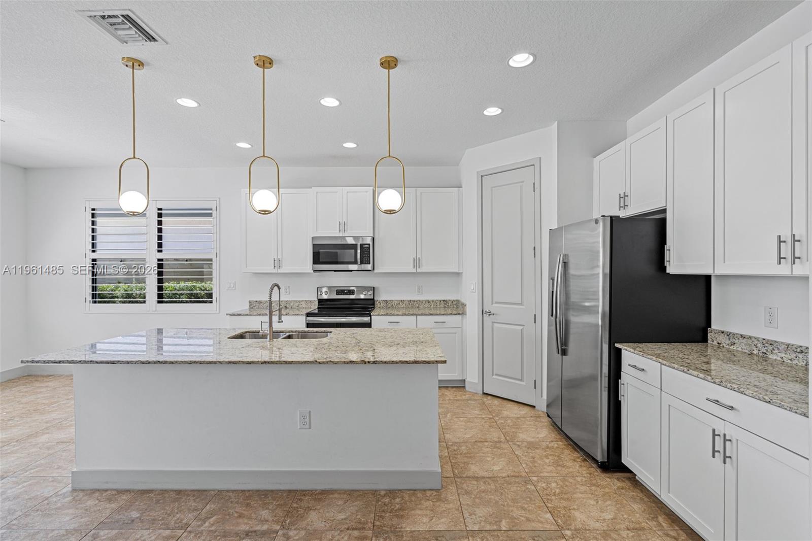 PALM RIDGE GARDENS - Residential