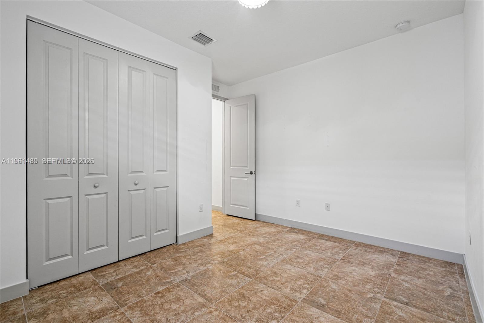 PALM RIDGE GARDENS - Residential