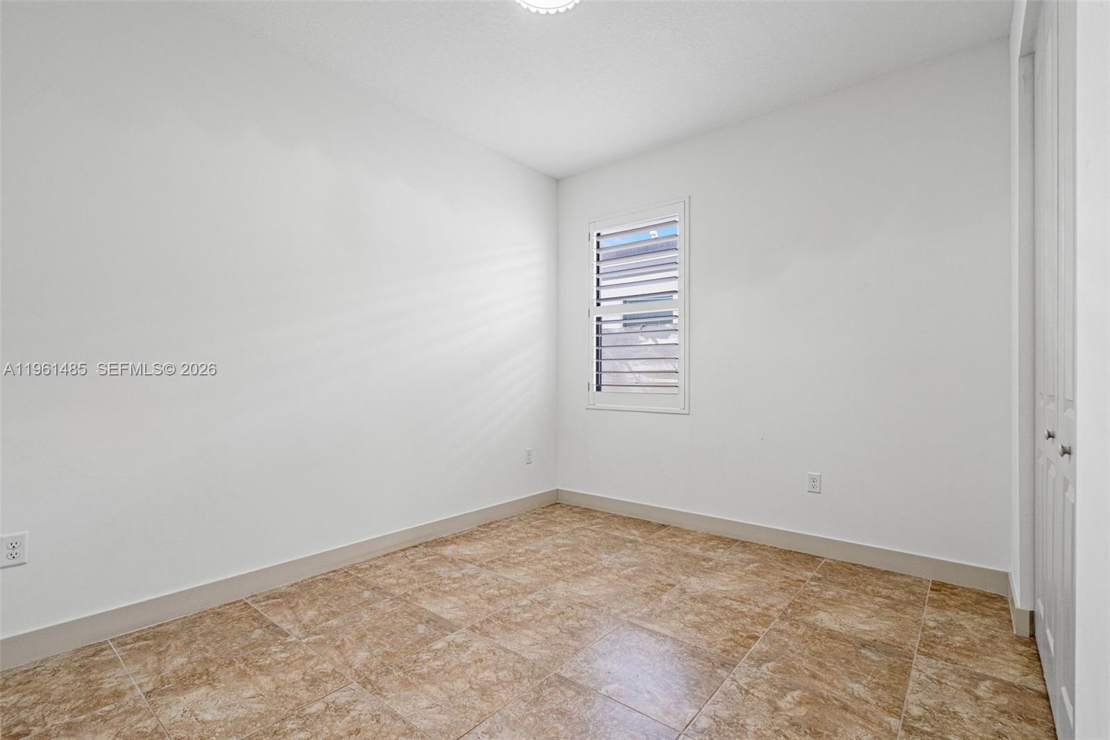 PALM RIDGE GARDENS - Residential