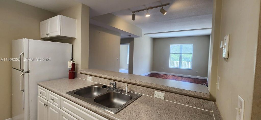 Photo of 1200 Town Center Dr #201, Jupiter, FL 33458 (MLS # A11998025)