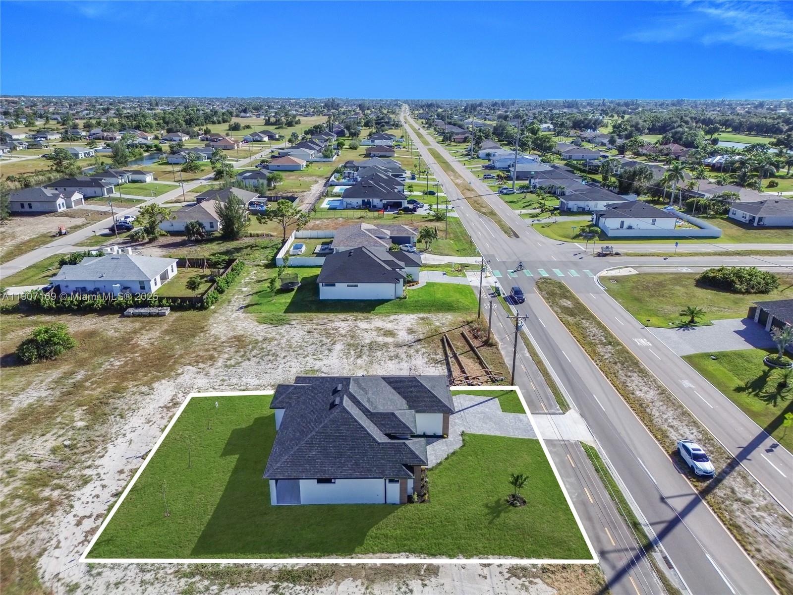 CAPE CORAL - Residential