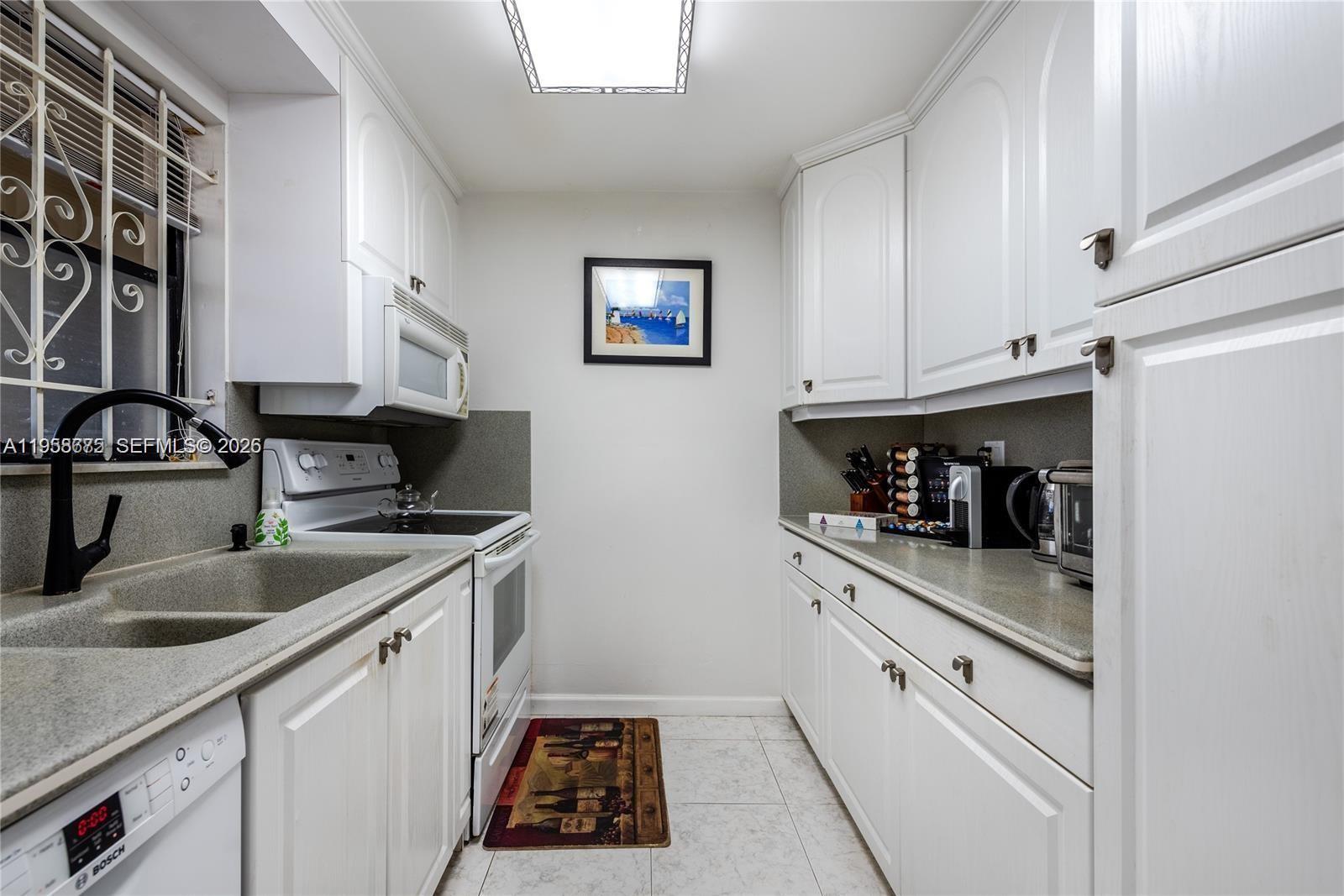 POINTE CONDO - Residential Lease