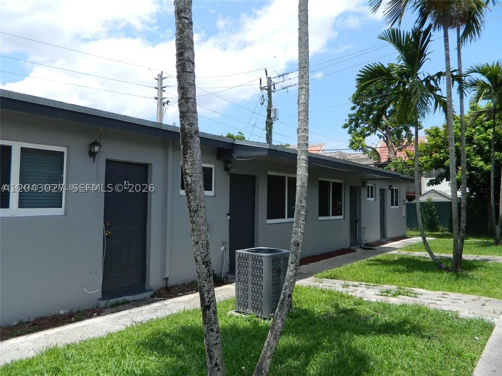Photo of 1890 NW 58th Ter #2, Sunrise, FL 33313 (MLS # A12043027)