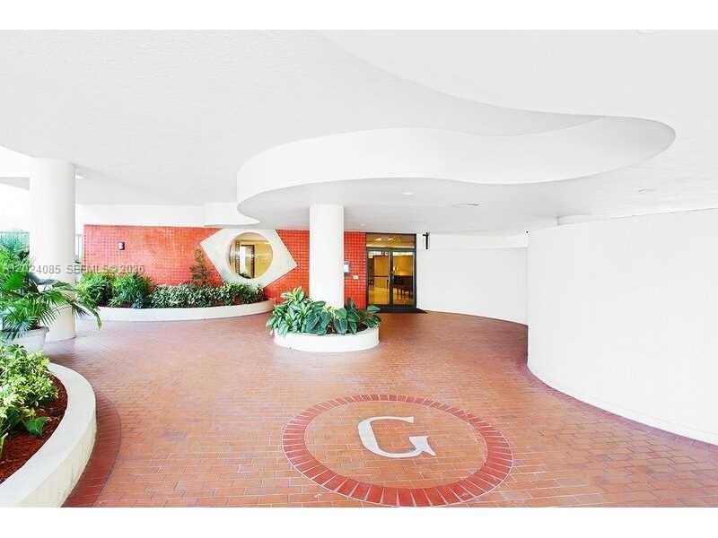 THE GEORGIAN CONDO - Residential Lease