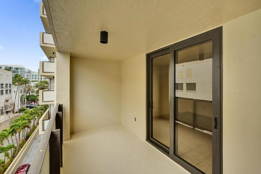 THE GEORGIAN CONDO - Residential Lease