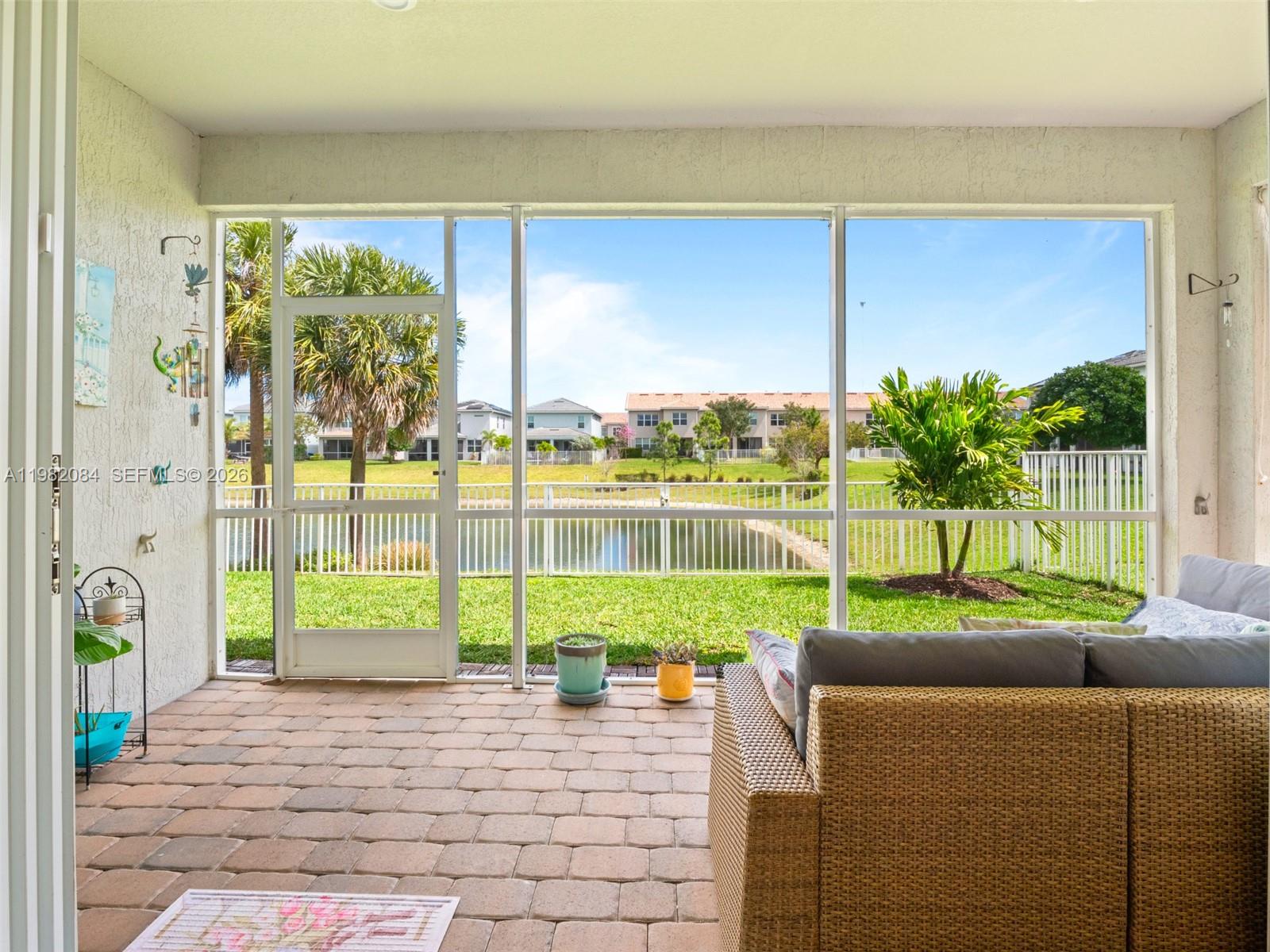 HILLCREST COUNTRY CLUB SO - Residential