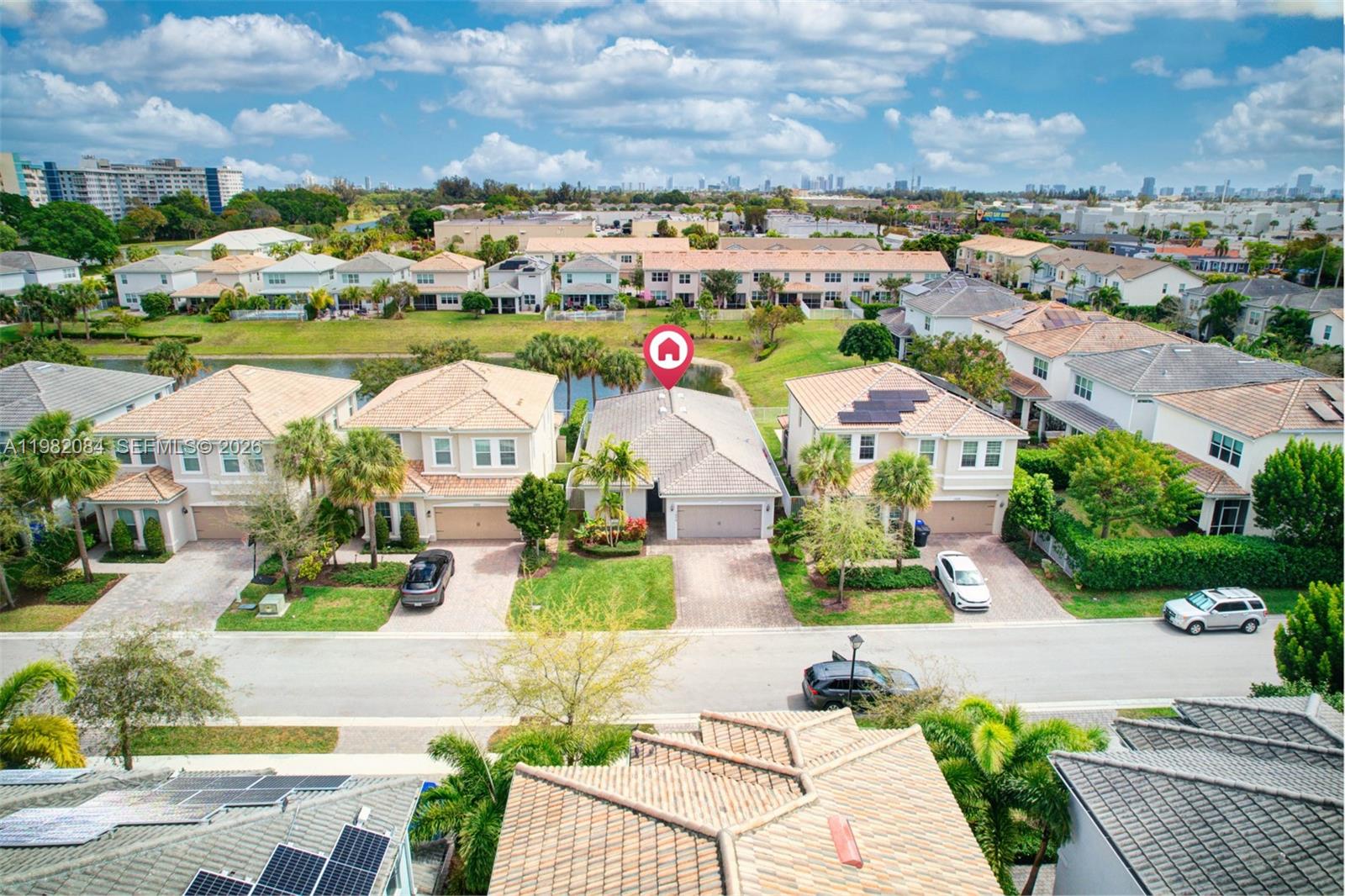 HILLCREST COUNTRY CLUB SO - Residential