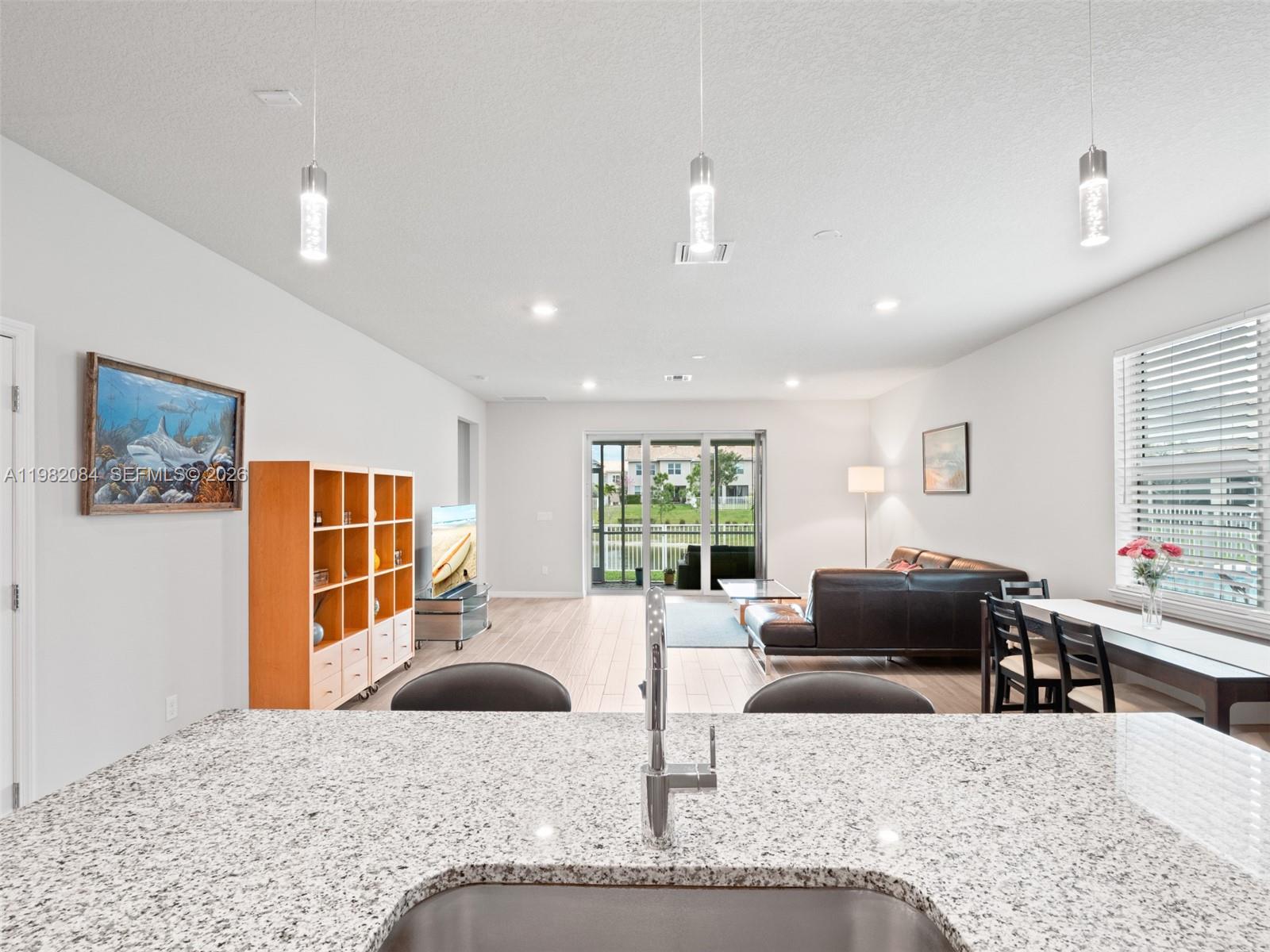 HILLCREST COUNTRY CLUB SO - Residential