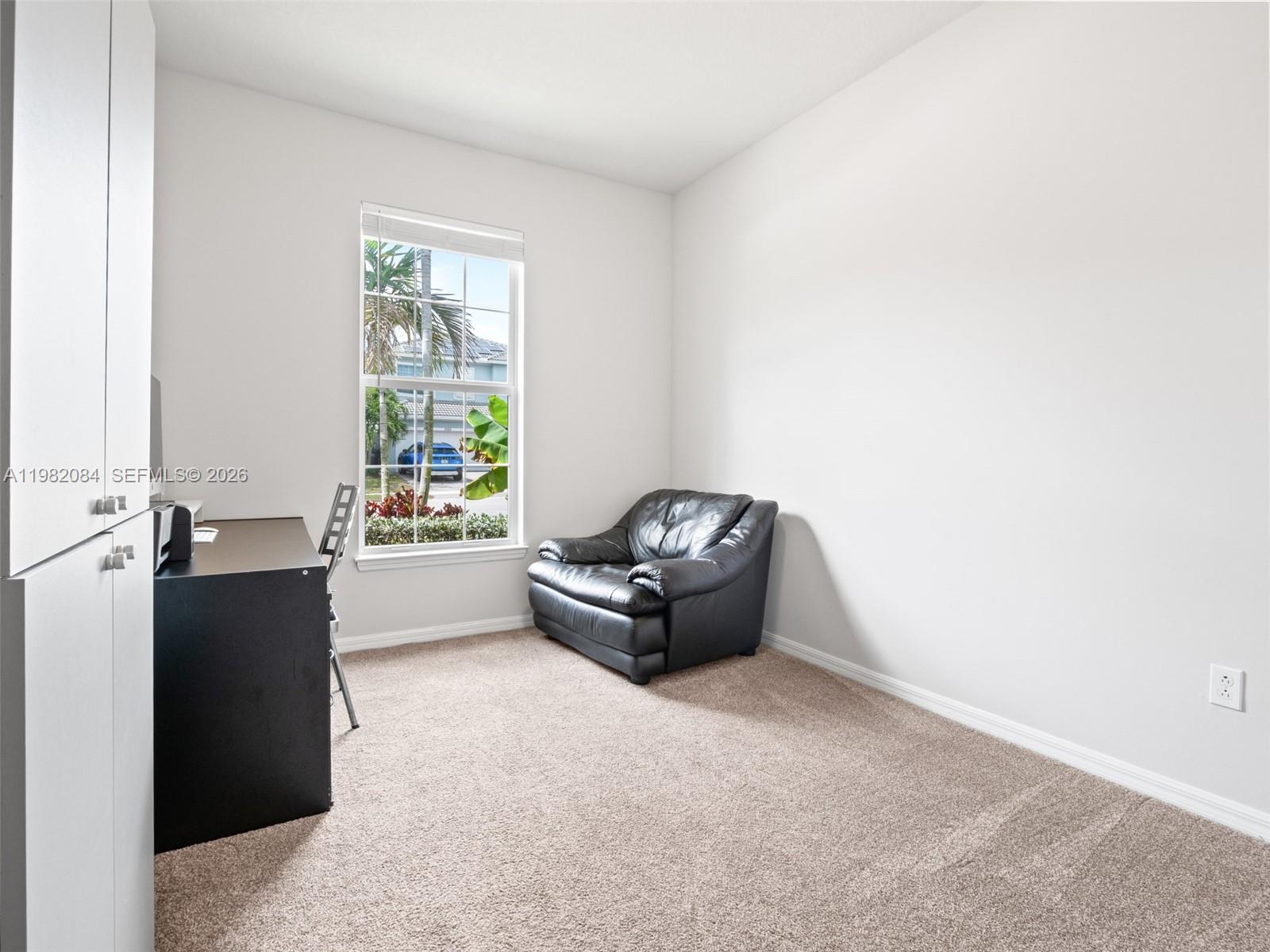 HILLCREST COUNTRY CLUB SO - Residential