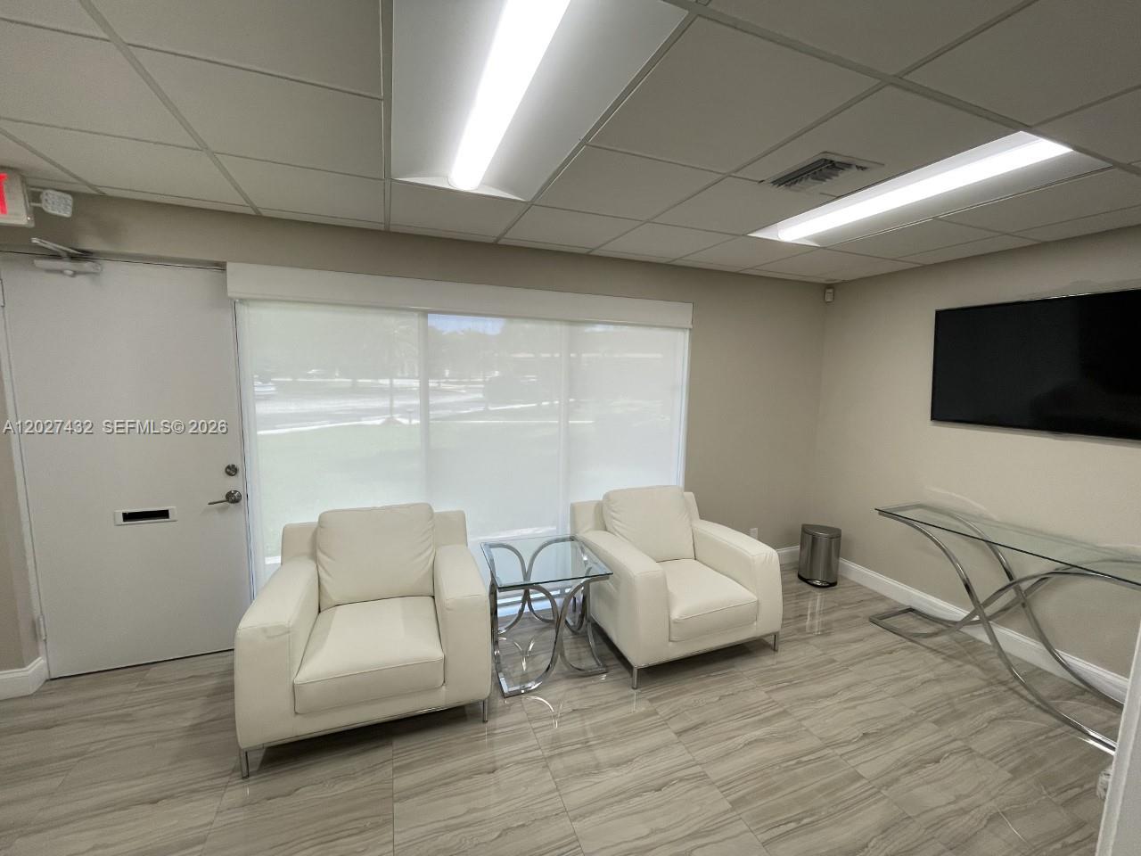 201 N University Dr 13