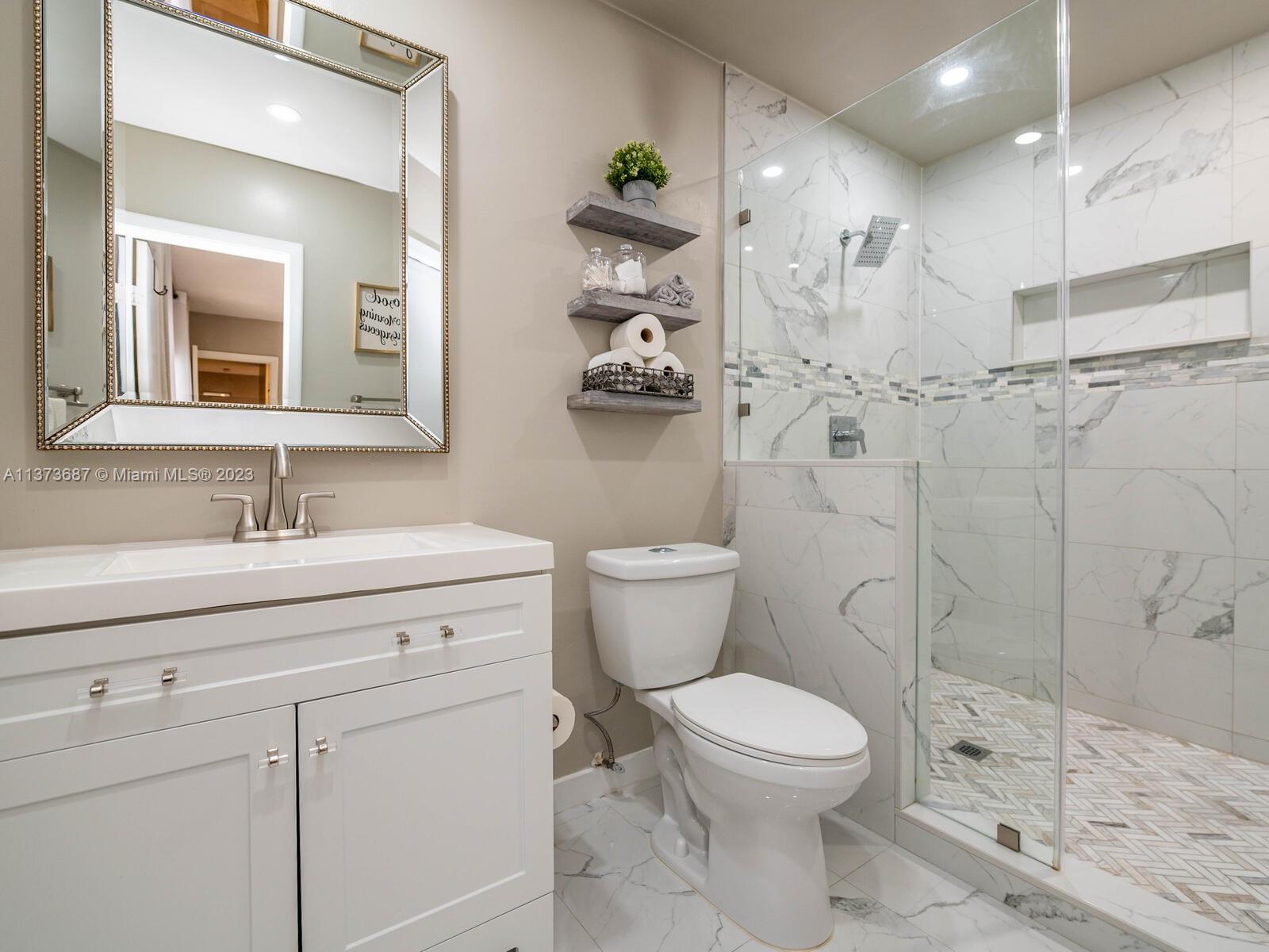 PEMBROKE LAKES SEC 6 - Residential