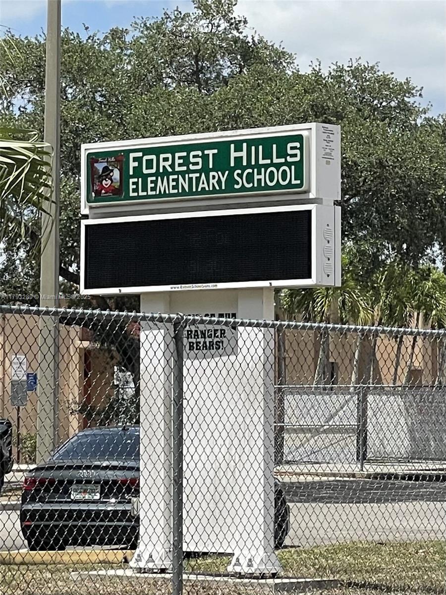 FOREST HILLS - Residential