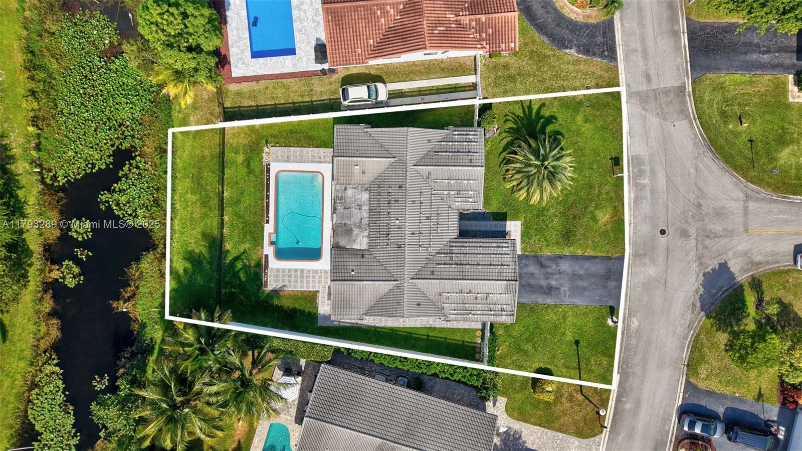 FOREST HILLS - Residential