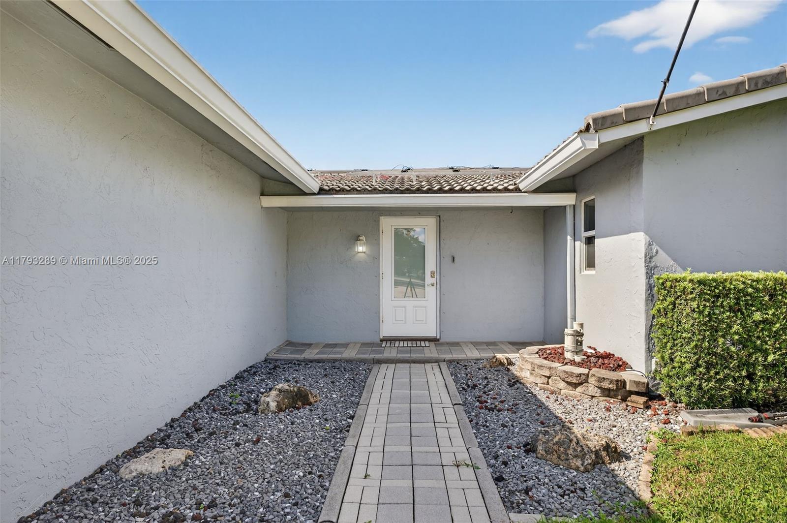 FOREST HILLS - Residential