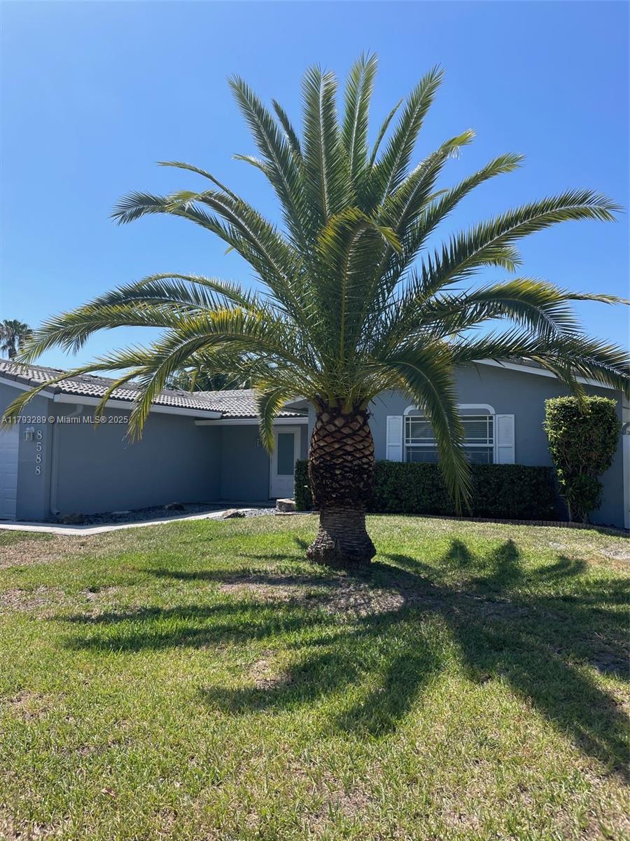 Property for Sale at 8588 Nw 27th Dr, Coral Springs, Broward County, Florida - Bedrooms: 4 
Bathrooms: 2  - $678,000