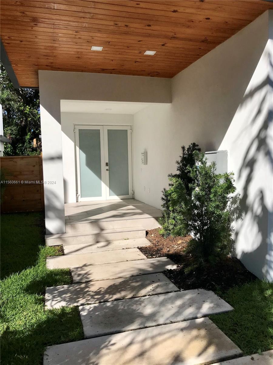 VIRGINIA VILLAS - Residential Lease