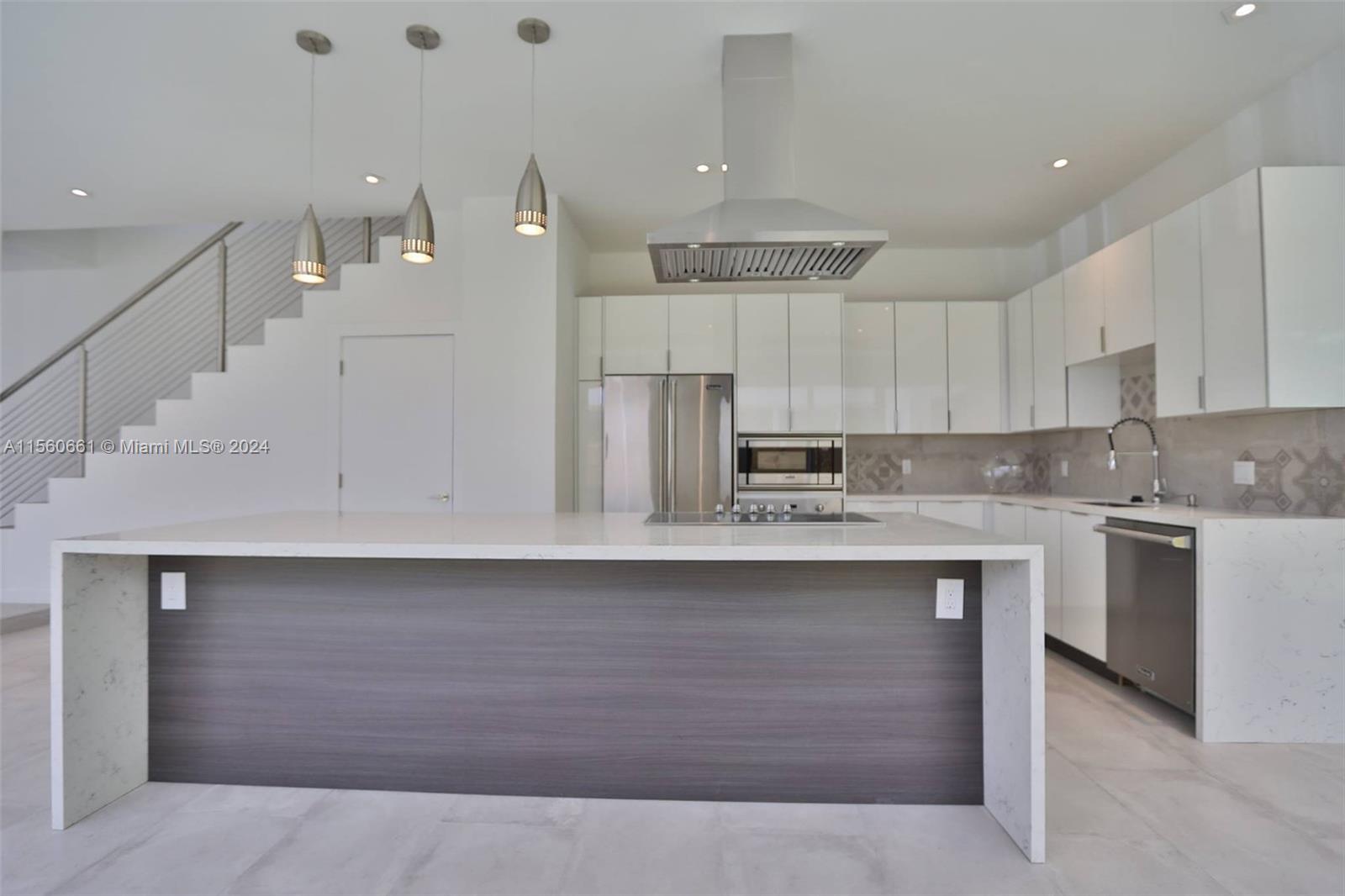 VIRGINIA VILLAS - Residential Lease