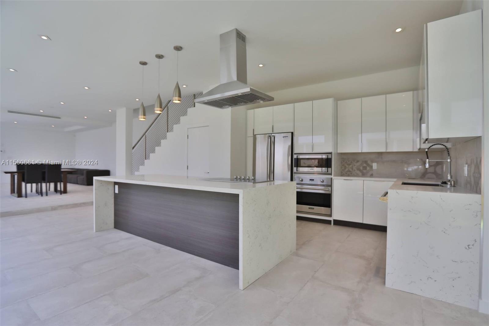 VIRGINIA VILLAS - Residential Lease