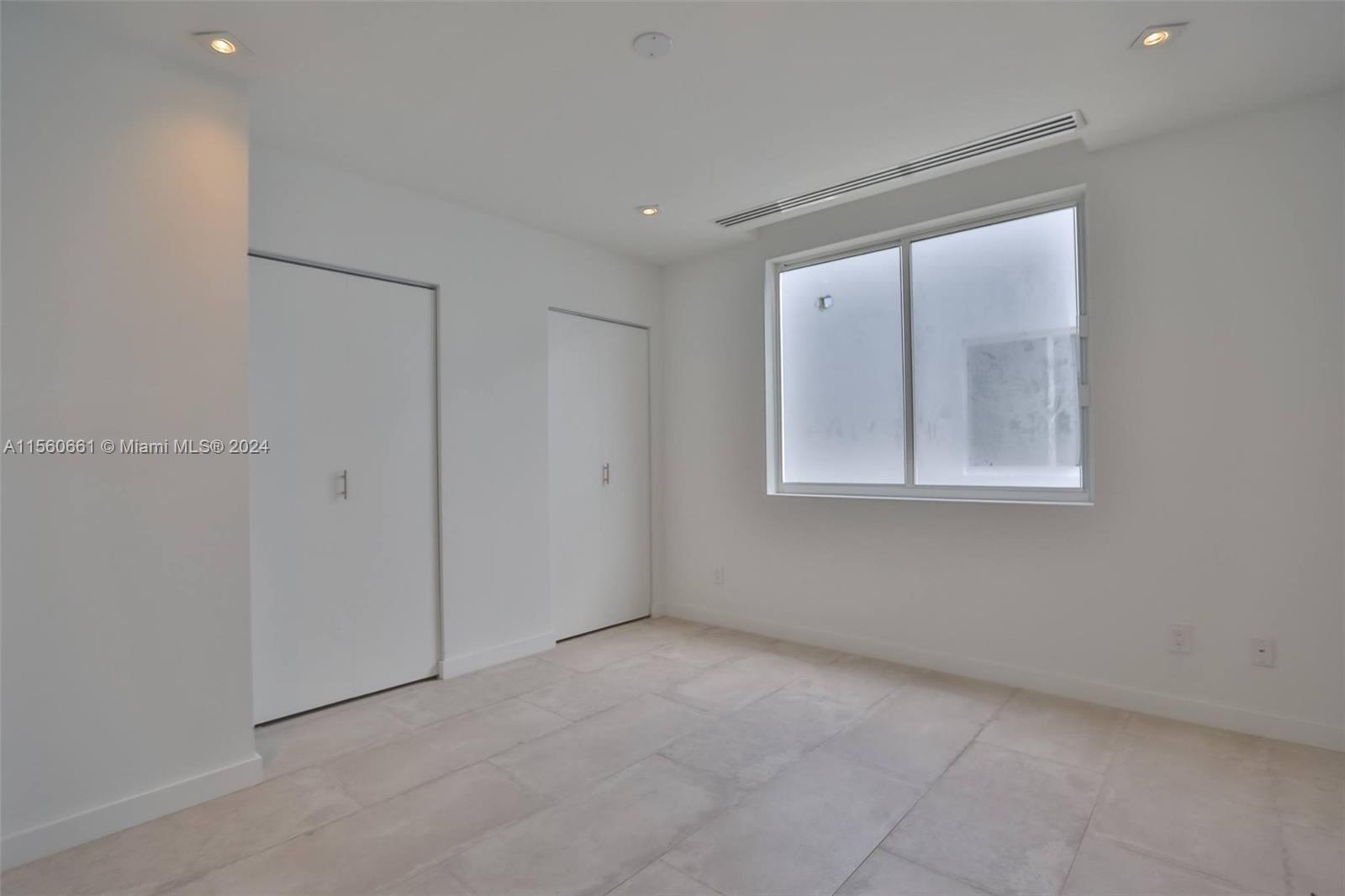 VIRGINIA VILLAS - Residential Lease