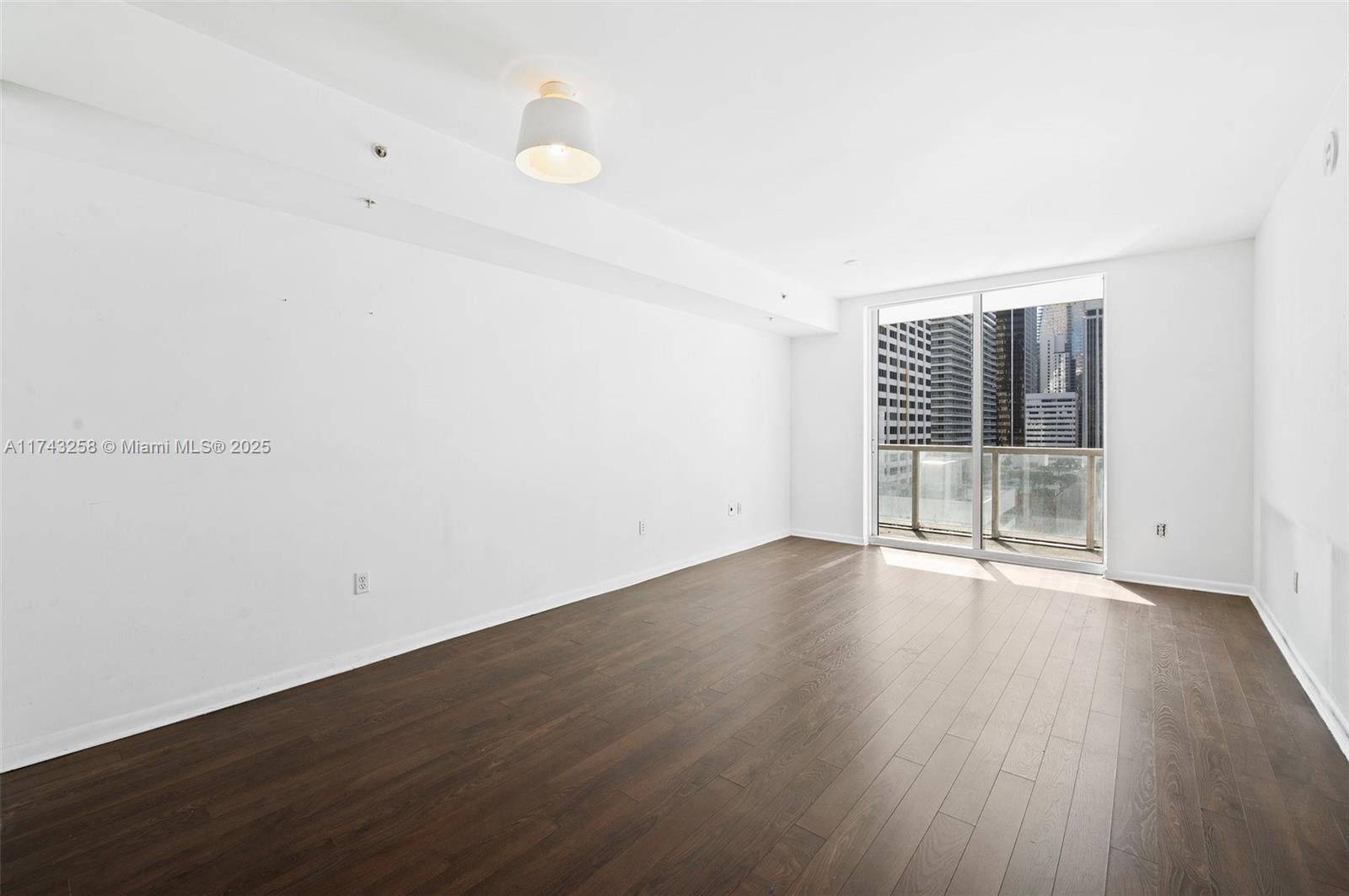 244 Biscayne Blvd 1609