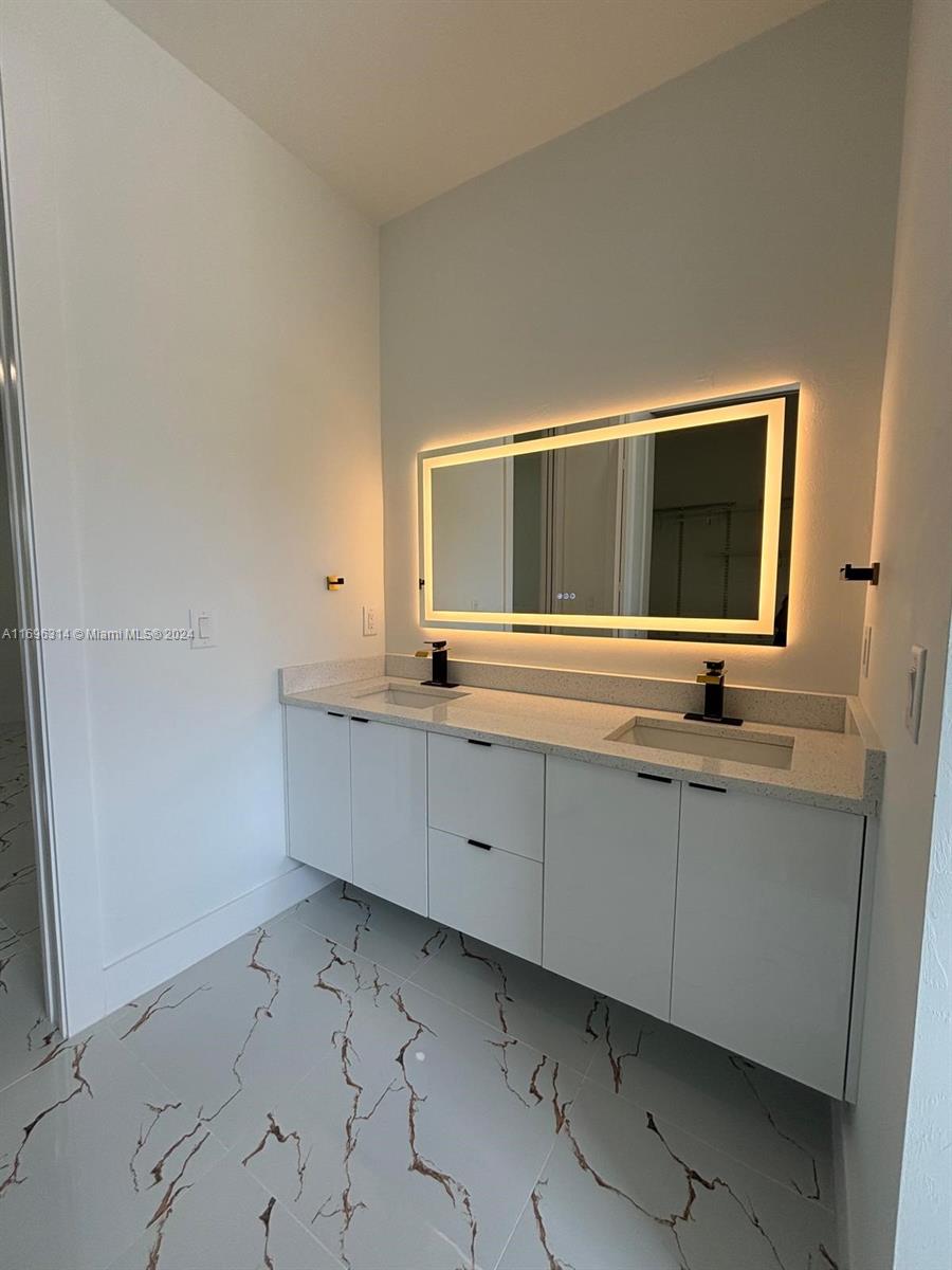 LEHIG ACRES - Residential