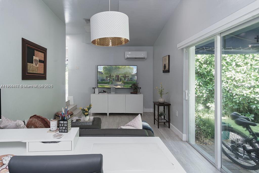 MIAMI SHORES SEC 8 REV - Residential Lease