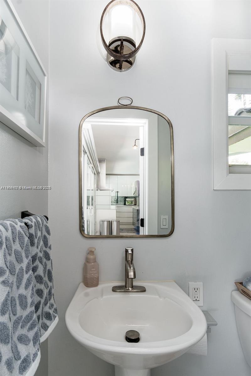 MIAMI SHORES SEC 8 REV - Residential Lease