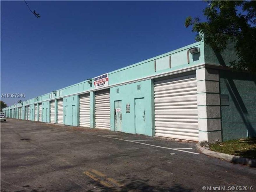 44 Warehouse units 1000 SQ Ft each units almost fully rented (only 1 vacate units at this time). Great Income property in a great location built new in 1999! Please do not disturb tenants -tenants do not know property is for sale. Property is in very good condition on the end of 190th street with view of the turnpike. GI $430,650 Expenses $113,500 includes $30,000 for an employee, $45,000 Taxes, $18,000 INS, $115,00 Utilities $313,500 NOI - MOST INCOME YOU WILL GET FOR THE PRICE - CALL LA for appointment