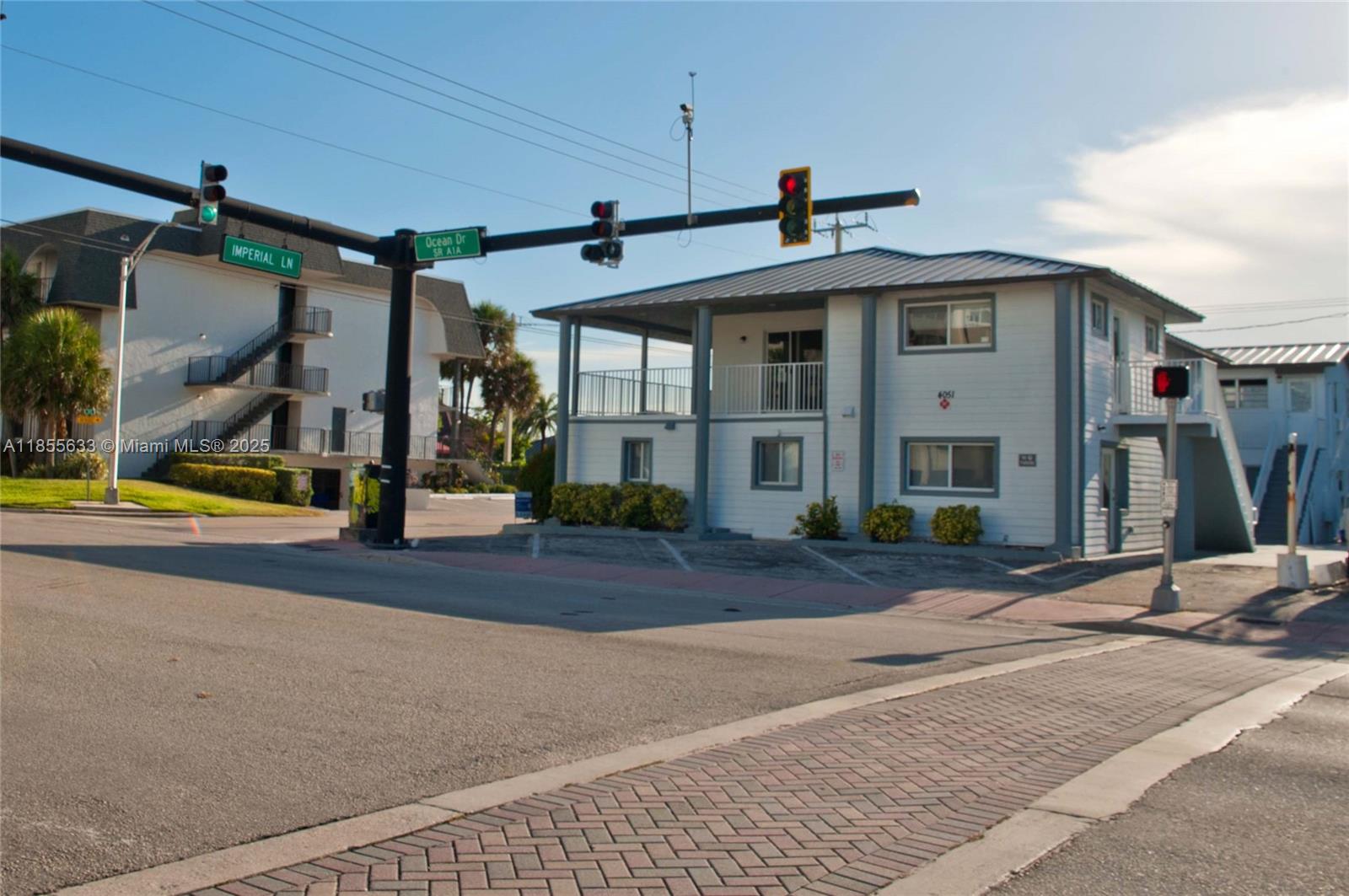 4051 N Ocean Dr 2