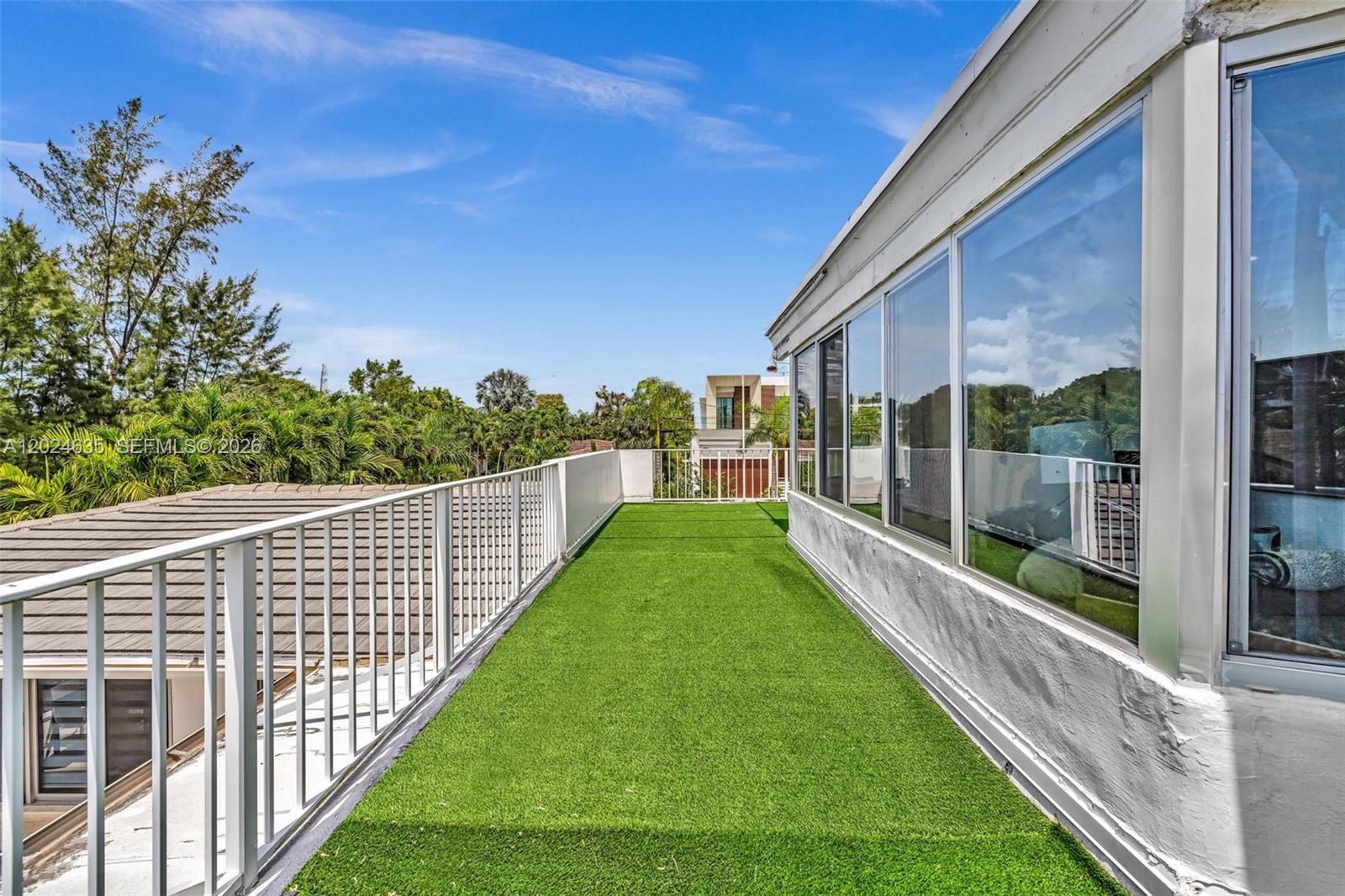 ALTOS DEL MAR NO 5 - Residential Lease