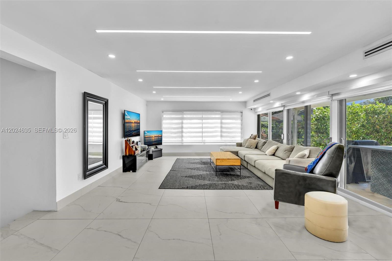 ALTOS DEL MAR NO 5 - Residential Lease