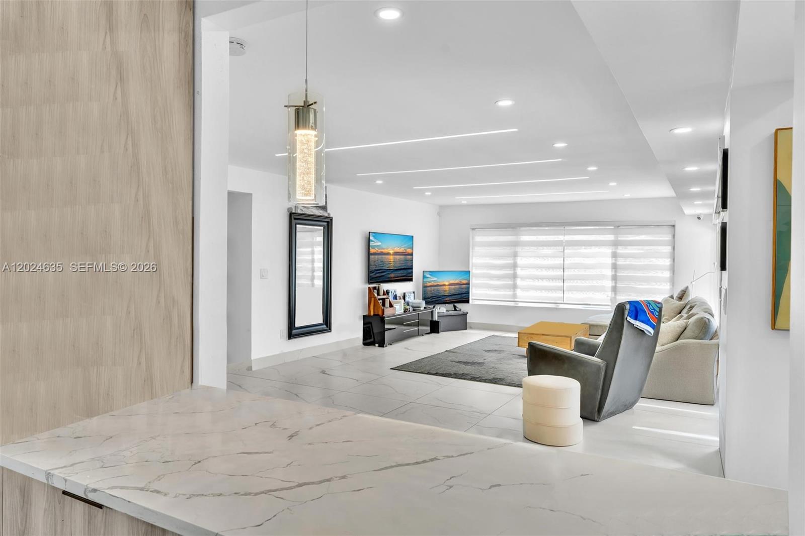ALTOS DEL MAR NO 5 - Residential Lease