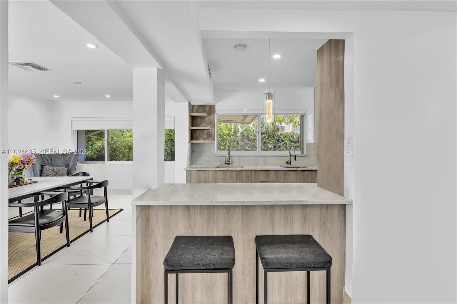 ALTOS DEL MAR NO 5 - Residential Lease