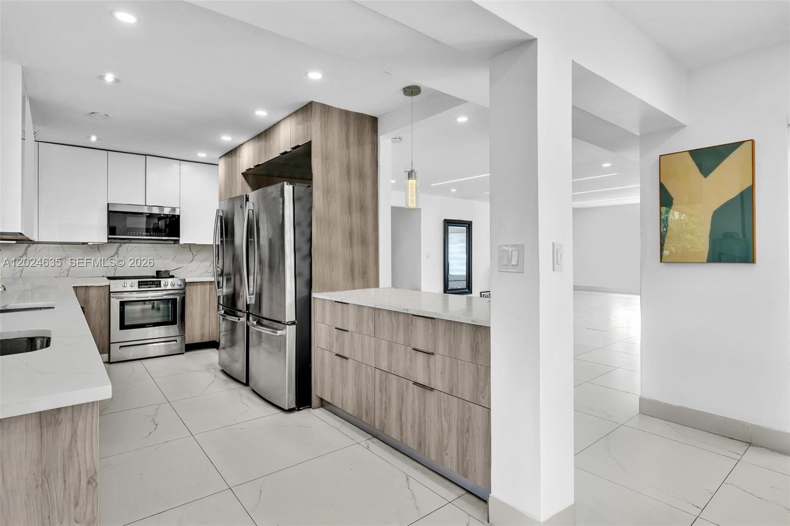 ALTOS DEL MAR NO 5 - Residential Lease