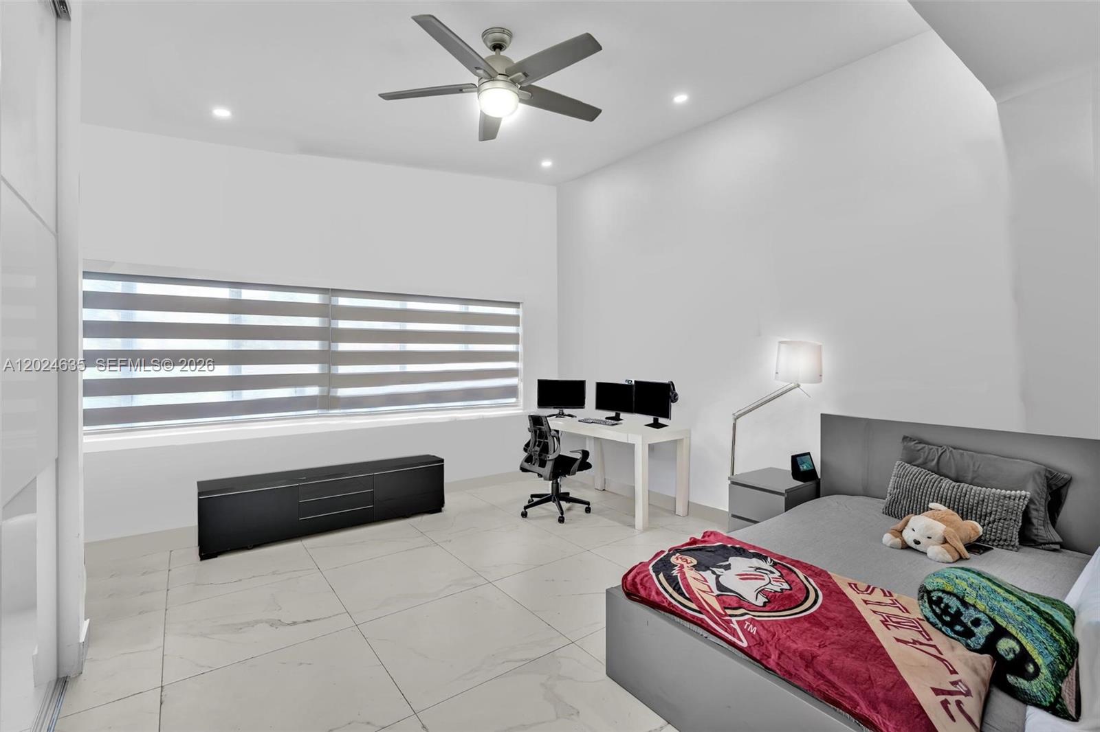 ALTOS DEL MAR NO 5 - Residential Lease
