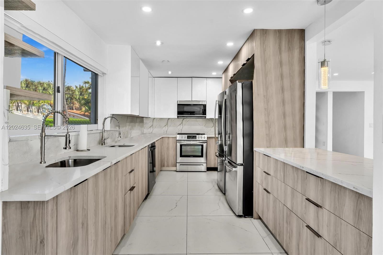 ALTOS DEL MAR NO 5 - Residential Lease